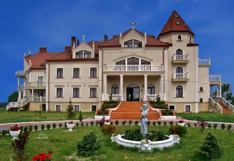 Palac Koronny Noclegi & Wypoczynek Wodzisław 외부 사진